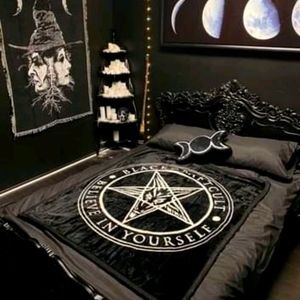 Tapestry/blanket